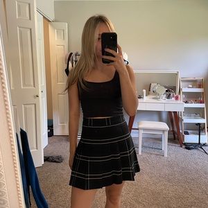 Aritzia tennis skirt